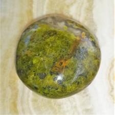 0,14Kg grüner Chloropal Opal Rohstein Pistazienopal NrA Opalith  Nontronit Zen