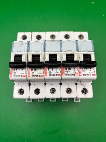Legrand mcb 03266 b10 - 6a,