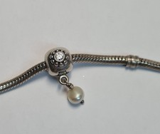 Original Pandora Clip Charm mit Süßwasserperle und Schmucksteinen 925 er Silber
