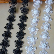 2 Yards Friesen Blumen Spitze