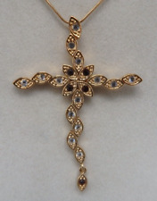 Neugablonz: Moderner Design Anhänger Kreuz an Kette Swarovski Elements (35998)