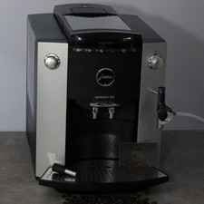 ~~ Jura F50 Kaffeevollautomat  2. Gen. mit einer Profi-Autocappuccinatore!  ~~