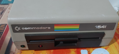 Commodore diskettenlaufwerk - commodore,