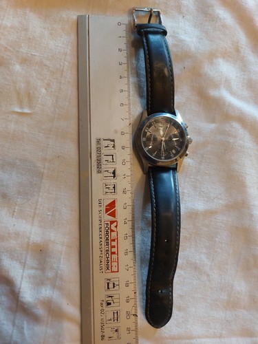 Herren-Armbanduhr