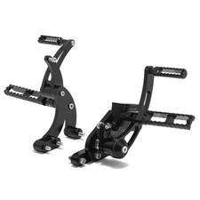 Vorverlegte Fußrastenanlage