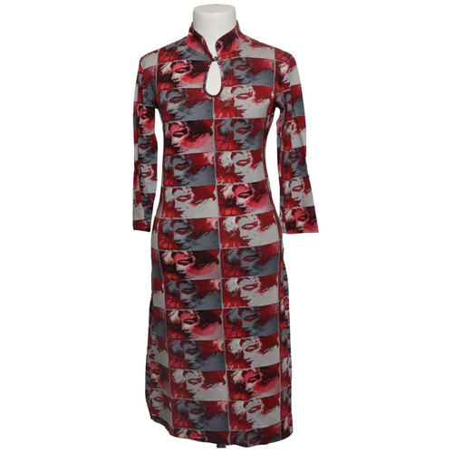 Kara makan kleid - kara, kleid,