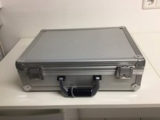 Musterkoffer Alu mit Stromanschluss
