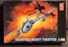 Vampire Doppelsitzer In 1:48 von HOBBY CRAFT