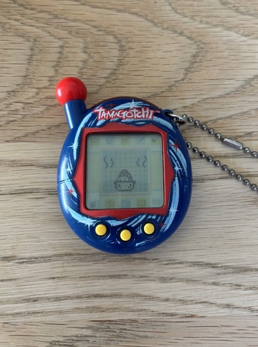 Bandai tamagotchi 2004 - tamagotchi, v4