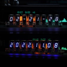 8-Bit-Röhrenuhr mit