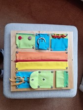 Motorik- Wandplatte mit Verschlüssen für KITAS, Krippe u. Ergotherapie