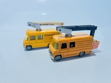 2 x Siku 2219 Mercedes Benz