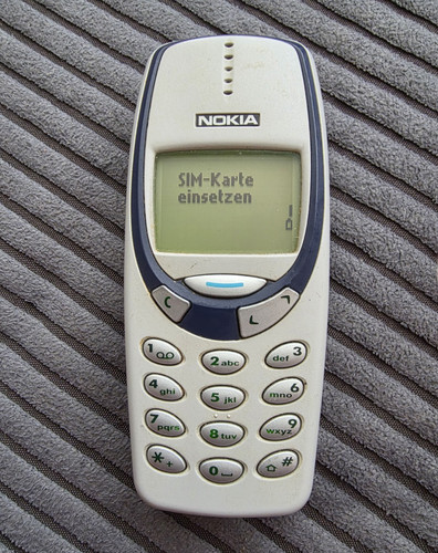 Nokia 3310 candy bar - bar, vintage