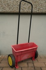 WOLF-GARTEN WE 252 Universal Streuwagen