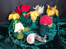 8 Figuren Waldorf Blumenkinder gefilzt Wurzelkinder Holzkegel Jahreszeitentisch