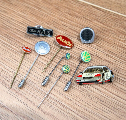 Konvolut pin anstecknadel - &,