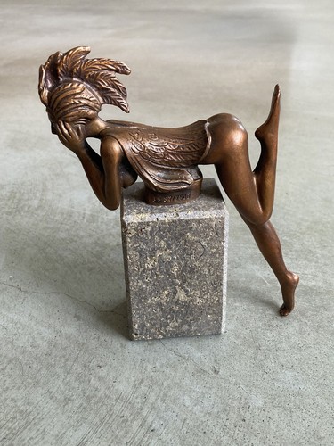 Ernst fuchs bronzefigur - ernst,