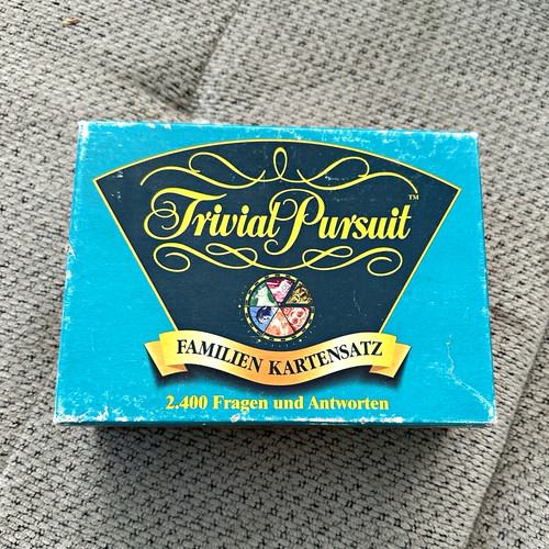 Trivial pursuit familienspiel - trivial,