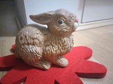 Hasenfamilie, Osterdeko bestehend aus 1 großer Tonhase, kl Figur 2 Hasenkinder