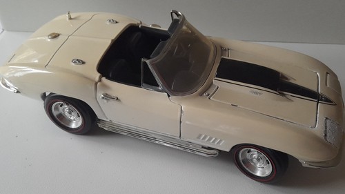 Ertl chevrolet corvette - chevrolet,