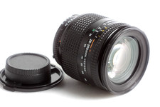 Nikon AF Nikkor 3,5-5,6/28-200 D Zoom Lens