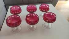 Sekt und champagner schalen - und,