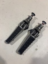 Kawasaki ZX-6R ZX600F Fußrasten rechts links Set (1)