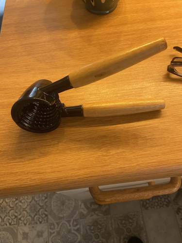 Nussknacker holzgriffe - nussknacker,