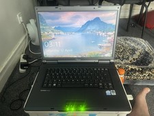 Fujitsu Siemens Amilo Li2727 MS2228 Laptop schwarz