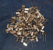 🕹 Quarz Oszillator 17,734475 MHz für Commodore C64/II PAL, C128 PAL etc.