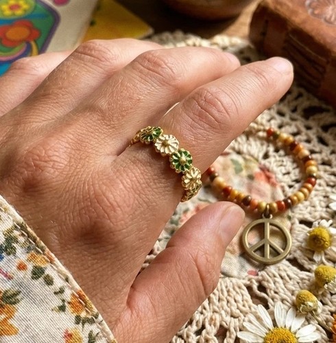 Retro daisy ring gold - daisy,