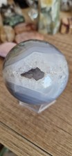 Interessante Achat Kugel mit  Drusen ca 6,6 cm