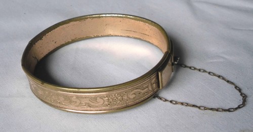 Eleganter alter armreifen - alter,
