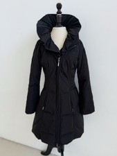 Femininer Daunenmantel Italienisches Design Gr. 38 Schwarz