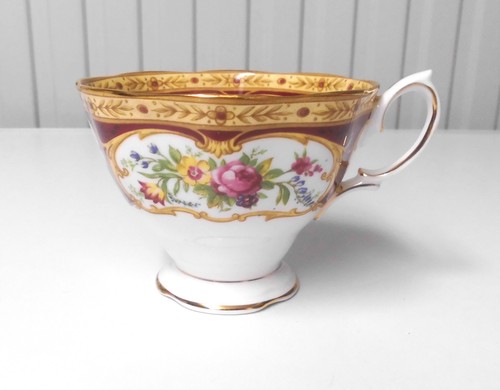 Einzelne tasse kaffeetasse - /, /