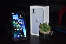 Apple iPhone 11 64 GB Lila