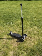 Maxi Micro Kickboard Scooter