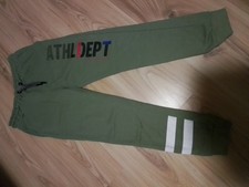 Jogginghose Jungs 128/134 oliv