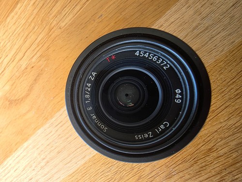 Sony zeiss sel24f18z 24mm - sony,