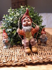 hübsche alte Gartenzwerge