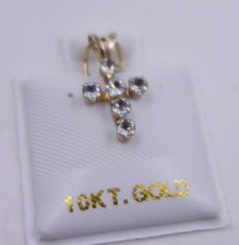 Anhänger mit sechs echten Blautopase Topas in 10 kt 417 Gold Kreuz Glaube