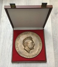 VOM HAUSE SIEMENS  "ALS DANK UND ANERKENNUNG" GROßE ALTE BRONZEMEDAILLE.  (F750)
