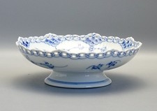 Royal Copenhagen Fußschale Musselmalet Vollspitze Modell 1025. 1 Wahl.