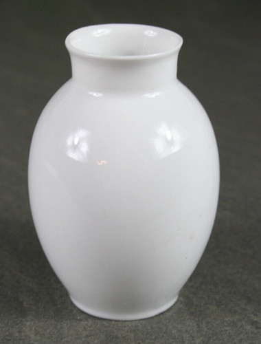Kleine vase aus porzellan - vase,