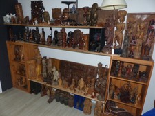 ca 200 Handgeschnitzte Holzfiguren aus Deutschland/Afrika/Welt