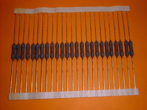 25x 820 ohm - 25x, watt
