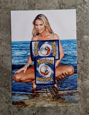 ANNINA UCATIS Autogramm