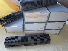 7 Diakästen und 3 Dia-Magazine extra von  hama und Leitz, 6 gr. + 1 kl.  u.a.