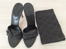 GUCCI Pantoletten Sandalen