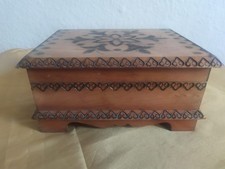 Vintage Holzkiste alte Deckeldose Wooden Box 18 x 13 x 9 cm Dekor geschnitzt